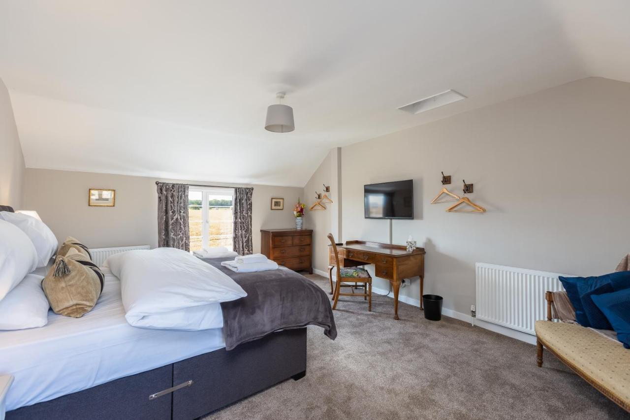 Luxury Farmhouse With Stunning Views And Hot Tub Ebberston Esterno foto