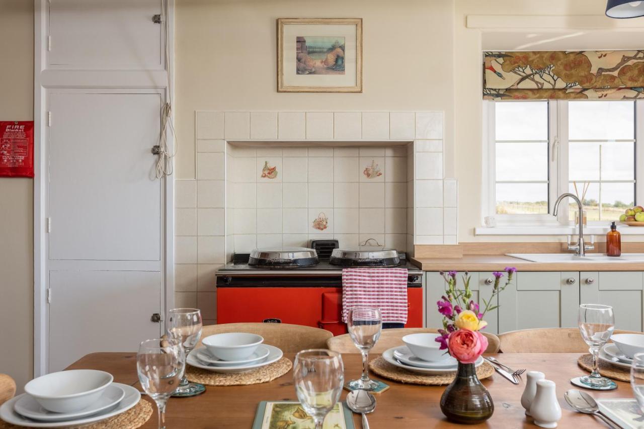 Luxury Farmhouse With Stunning Views And Hot Tub Ebberston Esterno foto