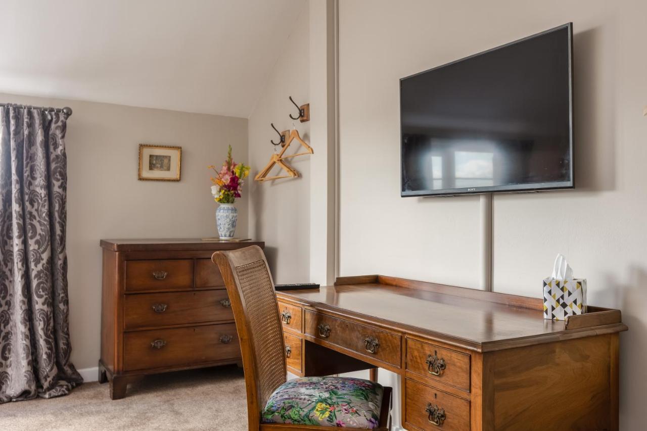 Luxury Farmhouse With Stunning Views And Hot Tub Ebberston Esterno foto
