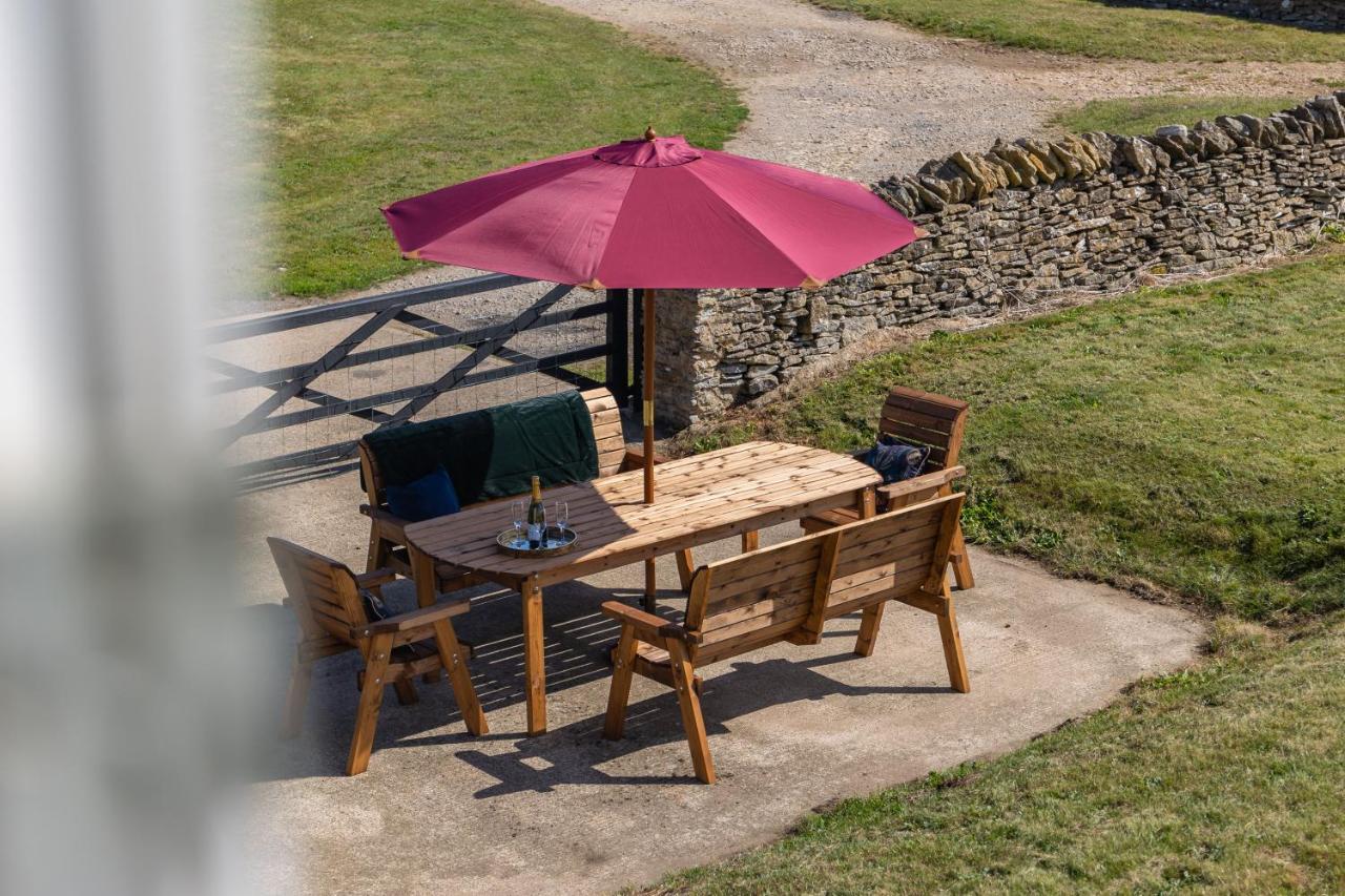 Luxury Farmhouse With Stunning Views And Hot Tub Ebberston Esterno foto