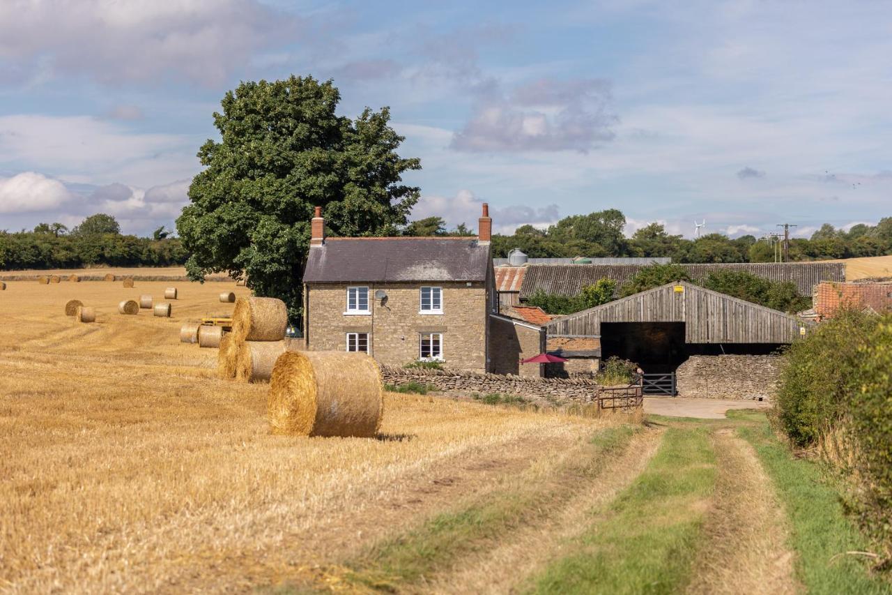 Luxury Farmhouse With Stunning Views And Hot Tub Ebberston Esterno foto